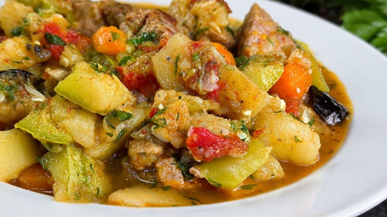 Овощное Рагу с КАБАЧКОМ! Такое ВКУСНОЕ, что Готовлю Все Лето! Просто, Сочно и Очень Сытно!