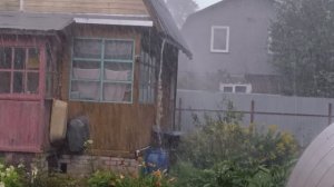 Льёт как из ведра 🪣🪣🪣