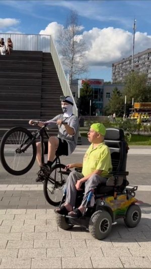 На колесах / On wheels 👍 
#велосипед #ВикторСчастливый #инвалид #благодарность #мечта #счастье