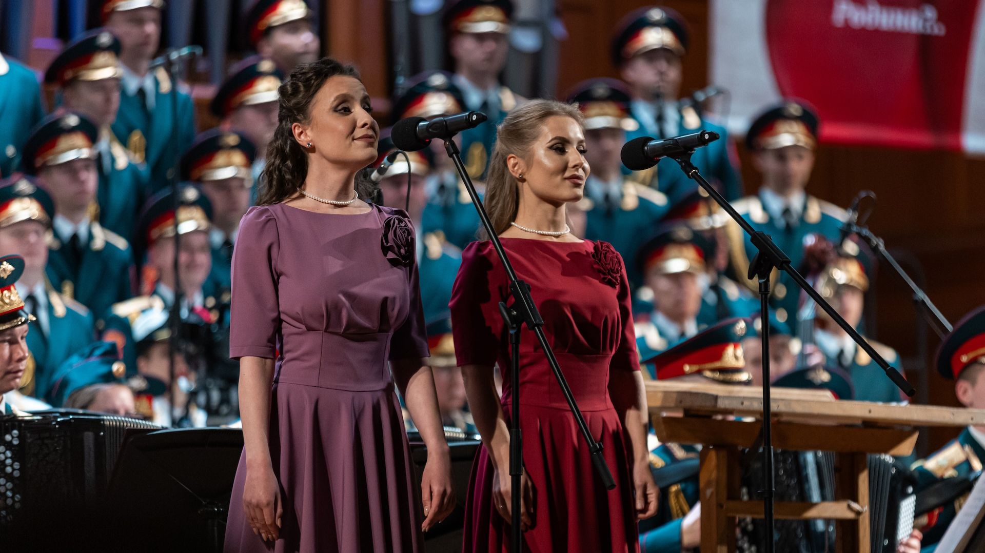 «Мальчишки», солистки – Анна Ряполова и Маргарита Нестерова, май 2026