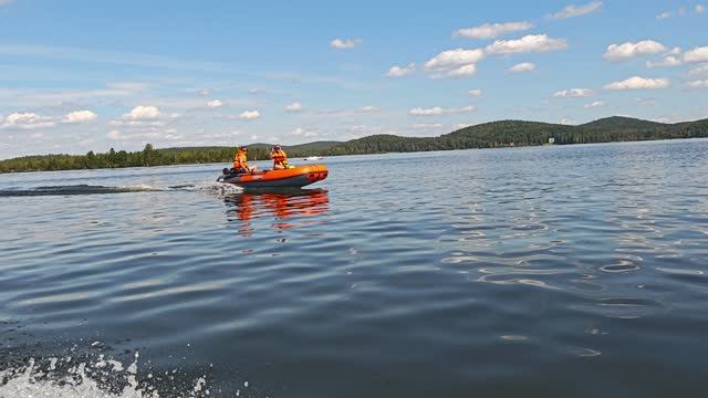 BOATSMAN 380A