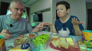 Мукбанг хейтеры, НЕ ЖДИТЕ, едим как ПТИЧКИ с Таиланде и НЕ ЖИРЕЕМ! УДИВЛЯЕМСЯ и впечатляемся! Обед