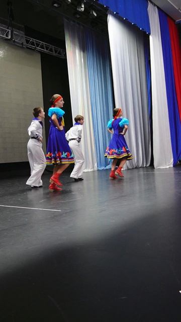 Вместо музыки - каблуки #сахалинскиеискорки #народныйтанец #танец #танцы #russianfolk