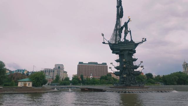 Теплоходы Москва 2025