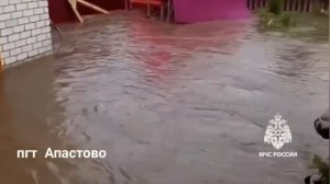В Апастово эвакуируют жителей из-за сильного ливня — 61 мм осадков