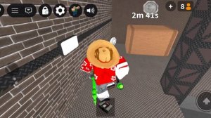 Играю в скине IlyuaPlyus2014 точнее bekon rbx