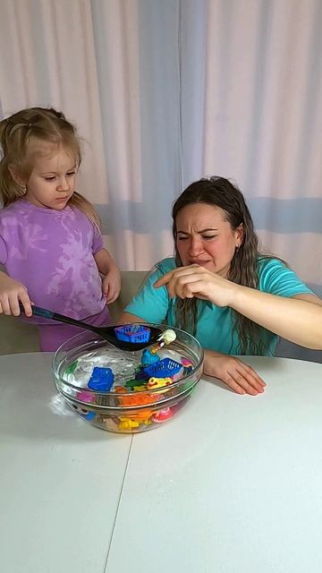 Мама как маленькая!😂