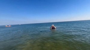 В июле море было не по летнему  холодным, вода  чистая, но ледяная.