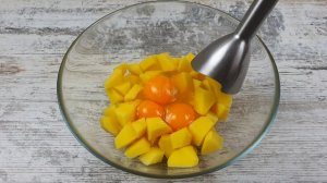 Просто взбиваю яйца с картошкой. Я в полном восторге! Эта вкуснятина нравится всей моей семье.