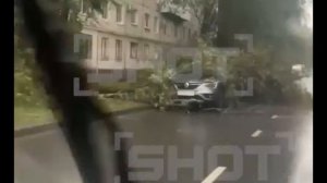 Мощный ураган развернул теплоход и сорвал крышу дома в Самарской области