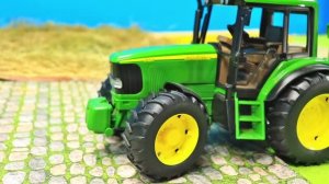Много ярких игрушек и машинок Игрушечное видео детям