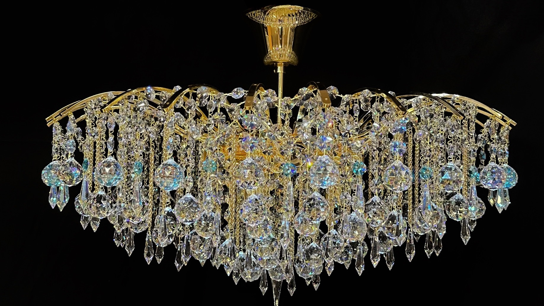Люстра из хрусталя премиум класса Strass Swarovski