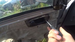 КАК СНЯТЬ РУЧКУ ДВЕРИ Chevrolet Lacetti