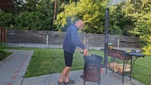 Хуторская жизнь. Сбежали из квартиры в лес. Обустраиваем хутор, вкусно готовим и отдыхаем с друзьями