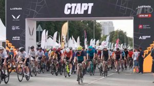 Ночной полумарафон и велогонка состоялись в Москве в рамках Всероссийского физкультурного фестиваля.