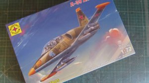 Учебно тренировочный самолет Л 39 «Альбатрос» (1/72)