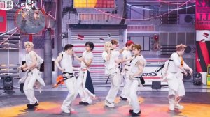 [K-Choreo 8K] 'THIS & THAT' (Stray Kids Choreography) Mirrored
