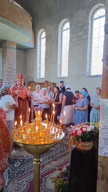 Молебен святому Великомученику и Целителю Пантелеймону