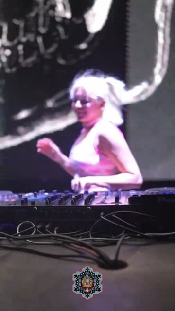 ⚡📀🎶📀⚡
