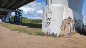 Мост через Волгу. Вид снизу.
