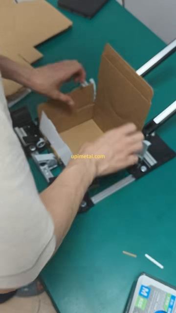 Приспособление для складывания высеченных коробок | Повышайте эффективность упаковки