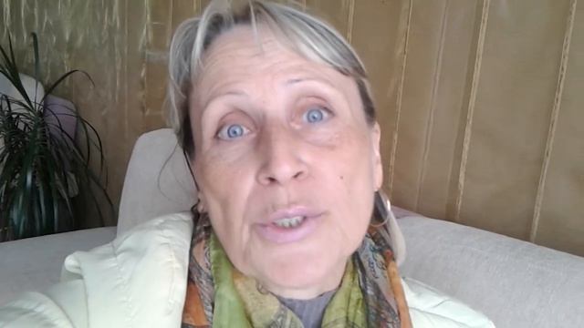 23. Имплантаты прижились, пока хожу с временными зубами. Как лучше оплачивать имплантацию зубов.