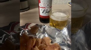 Эдит пиву...(АХХАХА КАК ЖЕ МЫ С ЭТОГО С ЗАРАНЕЕ РЖАЛИ...)