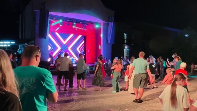 Вечерняя анимация в отеле Alean Family Riviera 4* Анапа
