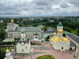 689 лет назад - Преподобный Сергий Радонежский основал монастырь, ставший Троице-Сергиевой лаврой