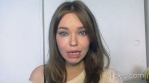 Что не так с этой  ОЖП? Переобувается на ходу, русская красавица!
