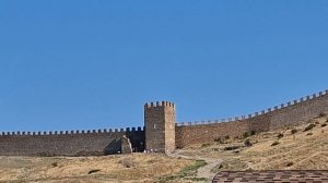Вид Судакской крепости города Судака в Крыму.