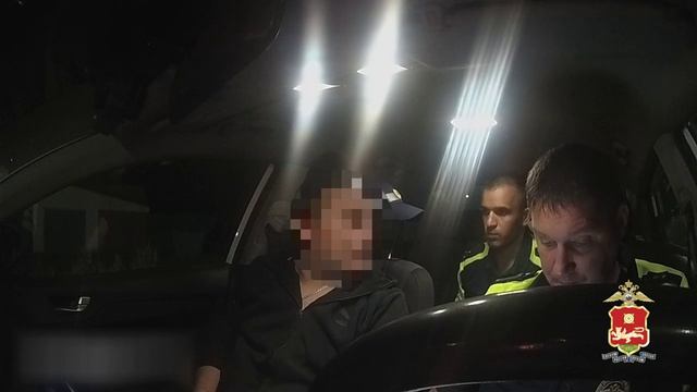 Поездка без света и по встречке закончилась арестом для пьяного бесправника из Черногорска