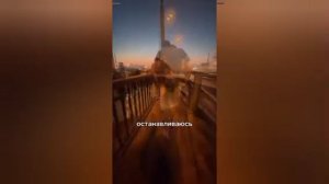 😂 Москвич прошёл 15 км с другом на спине ради 100 000₽