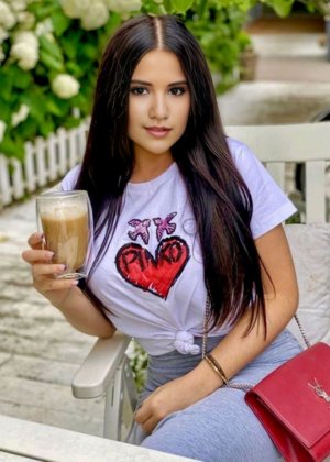 Елена красивая