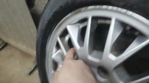 Чем очистить колесные диски от колодочной пыли