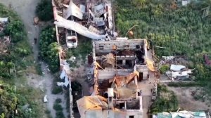 Под обстрелами украинских боевиков из освобожденной Константиновки эвакуируют мирных жителей.