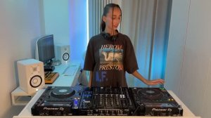 Valeria Ostina - Electronic Dance Music ⏾ Peak Time & Melodic Techno DJ Set 2026