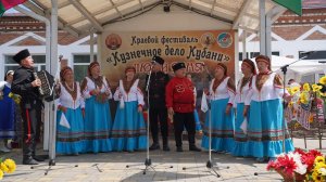 Запрягай ка , батька лошадь.