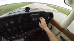Полёт_на_Cessna_172_полный_рейс_с_касаниями_и_взлётами.mp4