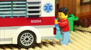LEGO Скорая Помощь и Акулы! Веселые приключения в Лего