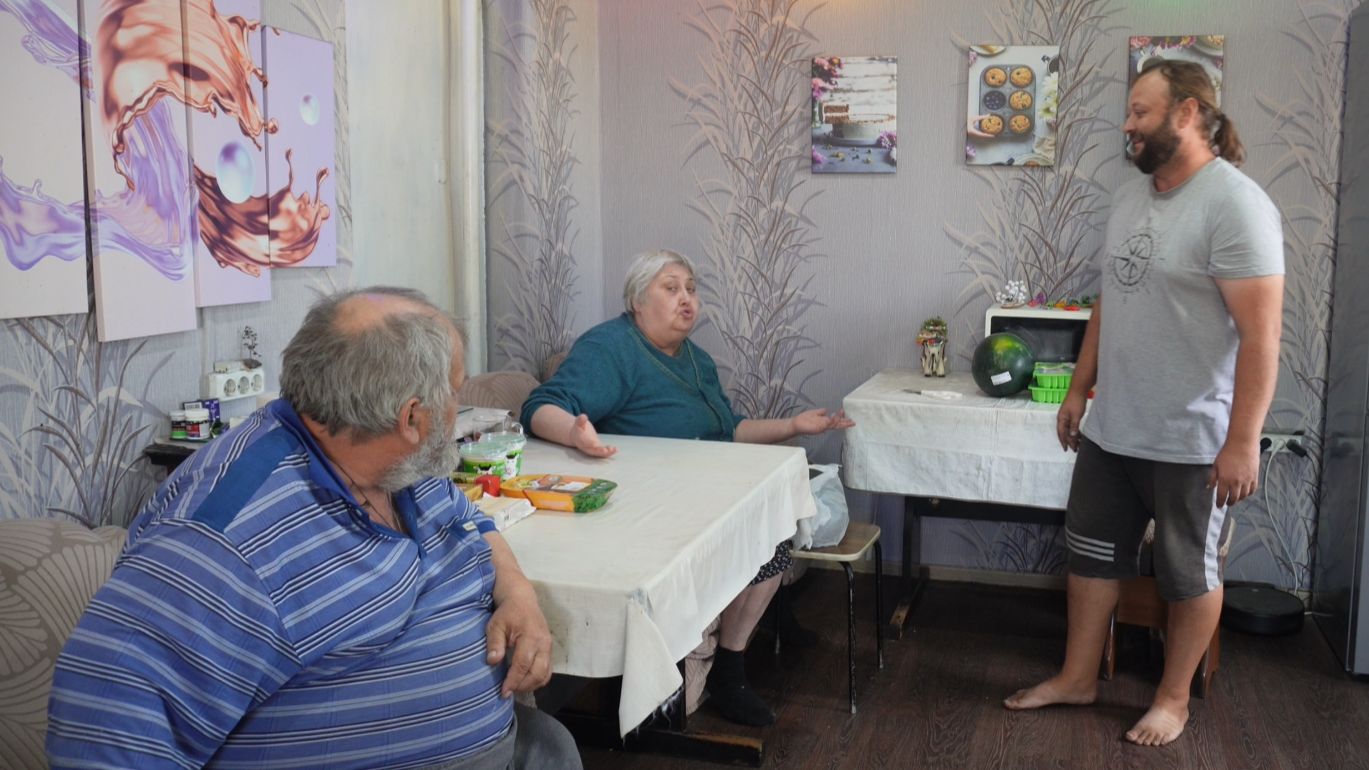 На последние деньги с пенсии! Пенсионер купил продуктов для жены Почему жена пенсионерка не довольна