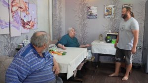 На последние деньги с пенсии! Пенсионер купил продуктов для жены Почему жена пенсионерка не довольна
