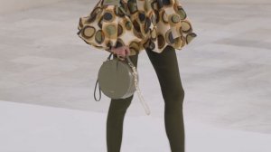 Показ женской коллекции Paul Costelloe осень-зима 2021-2022