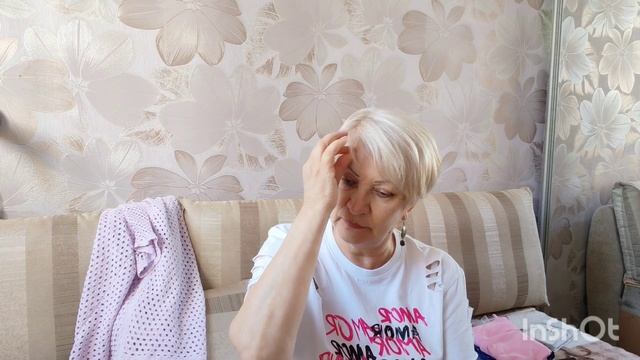Здравствуйте друзья. Покажу вам своё поло, на рубашку пришила пуговицы. И моя покупочка.