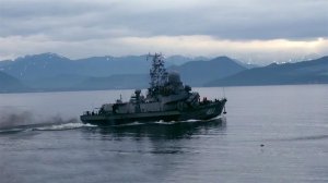 В ходе военных учений Тихоокеанский флот отработал отражение морского десанта.
