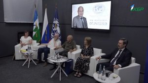 Во Дворце творчества детей и молодёжи прошла встреча с писателем и историком Олегом Опрышко