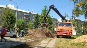 ВЫВОЗИМ МУСОР ПОСЛЕ СУББОТНИКА / ГОСТИНЦЫ ОТ ПОДПИСЧИКОВ АЛЕКСАНДРА И ЛАРИСЫ