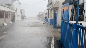 Двухмесячная норма осадков за полдня: разрушительный тайфун «Долфин» затопил Шанхай
