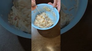 НЕЖНЫЕ И ПЫШНЫЕ ОЛАДУШКИ С НЕБОЛЬШОЙ КИСЛИНКОЙ ИЗ КАБАЧКА И ЯБЛОК