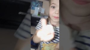 Задариваю каждый час Алину подарками